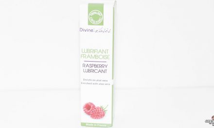 Test lubrifiant framboise Divinextases comestible