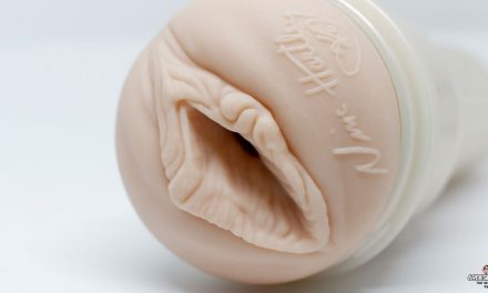 Test du Fleshlight Nina Hartley Cougar